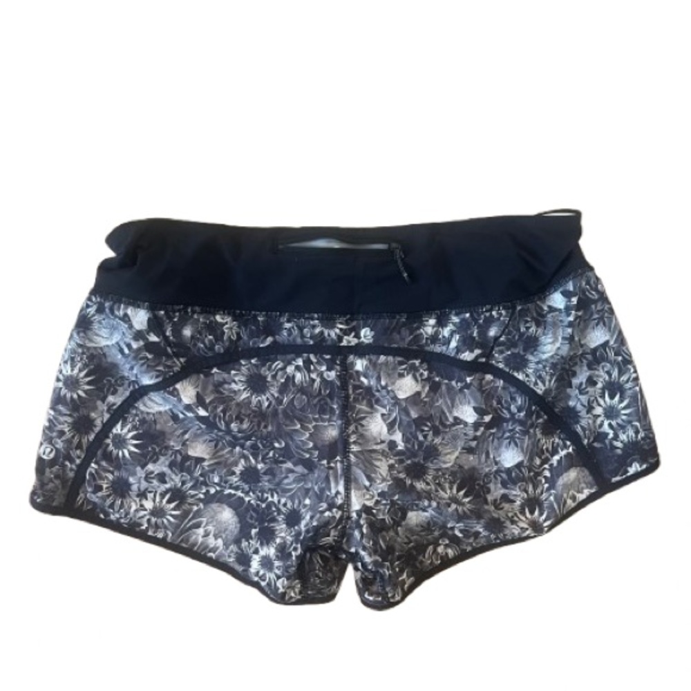 Lululemon Run Times Short Flowabunga black angel wing/black 10 - Picture 10 of 12